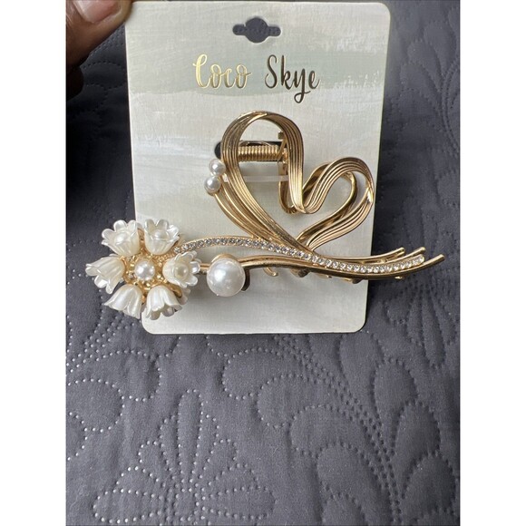 Coco Skye Faux Pearl Opal Flower ,Metal Hair Claw,Hair Claw Clips For Thick Hair - Picture 2 of 6